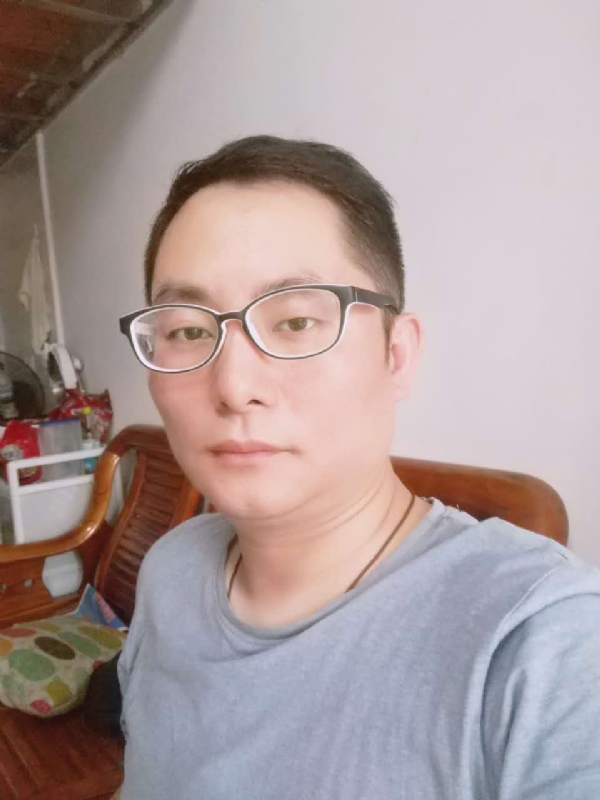 流星的尾巴的第一张照片--福建中老年相亲网