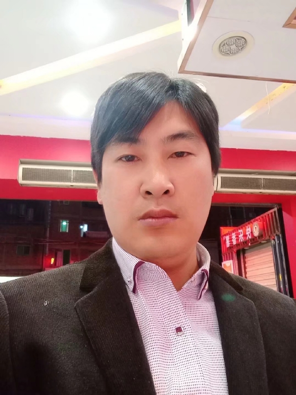 奔跑的第二张照片--福建中老年相亲网