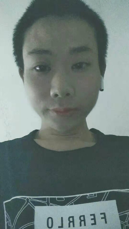 水中月的第一张照片--福建中老年相亲网