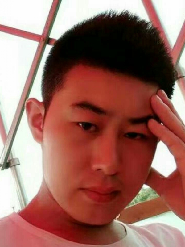 淡漠的第一张照片--福建中老年相亲网
