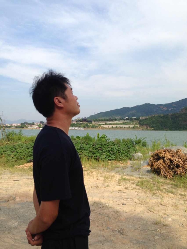雾里看花的第一张照片--福建中老年相亲网