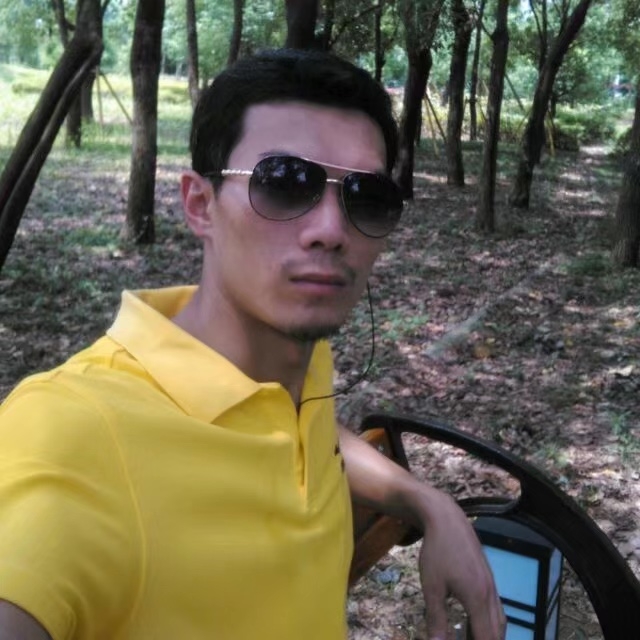 错把真心喂了狗的第二张照片--福建中老年相亲网