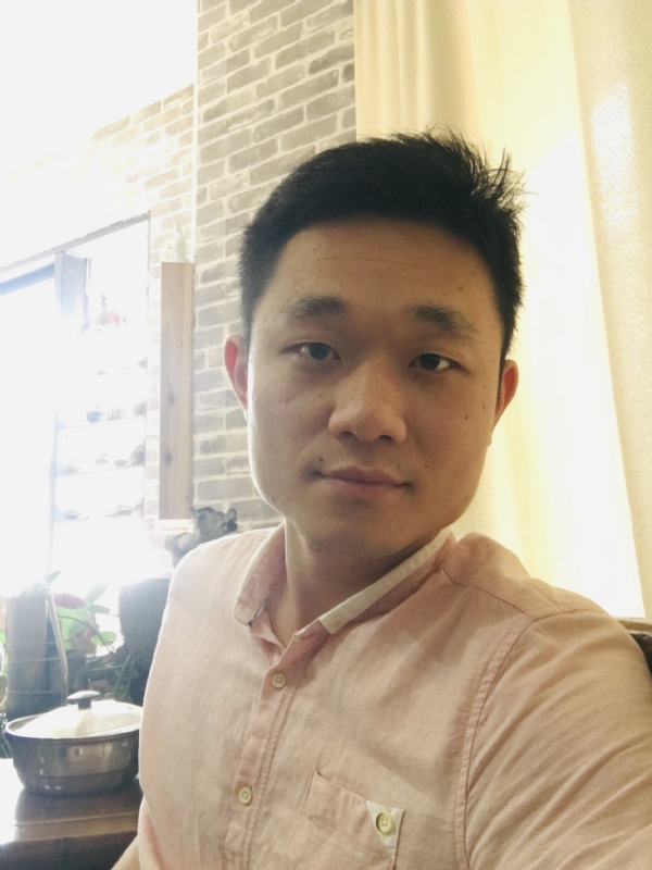 落落大方的第二张照片--福建中老年相亲网