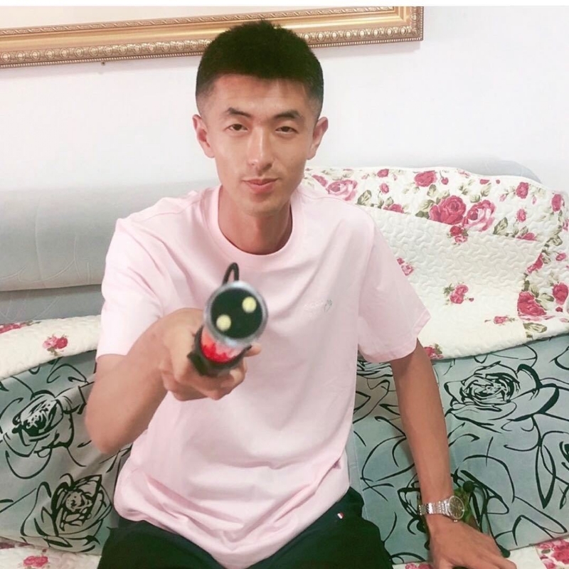 转身留下孤独的她的第二张照片--福建中老年相亲网