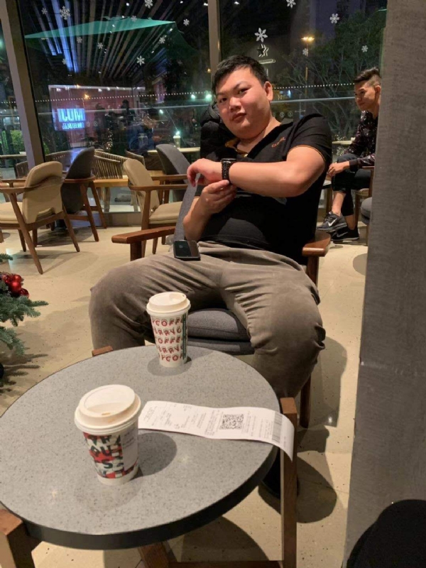 华熙的第二张照片--福建中老年相亲网