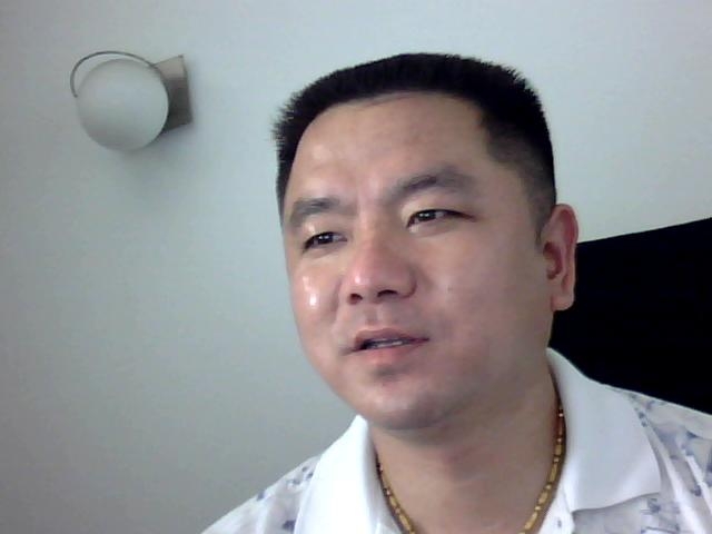 孤寂狼王的第一张照片--福建中老年相亲网