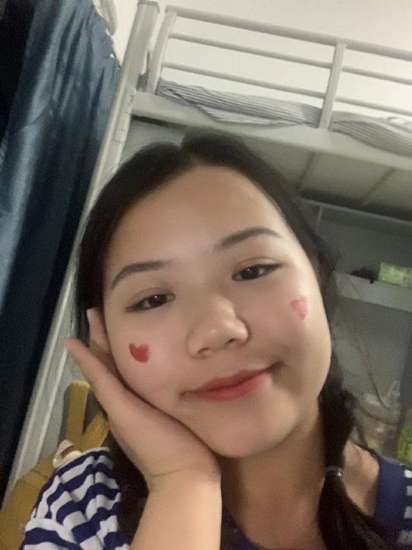 轻轻的一片云的第一张照片--福建中老年相亲网