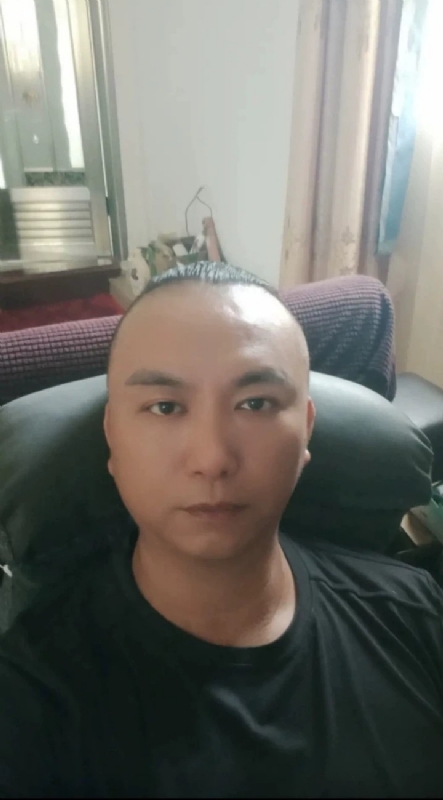 施逸森的第一张照片--福建中老年相亲网