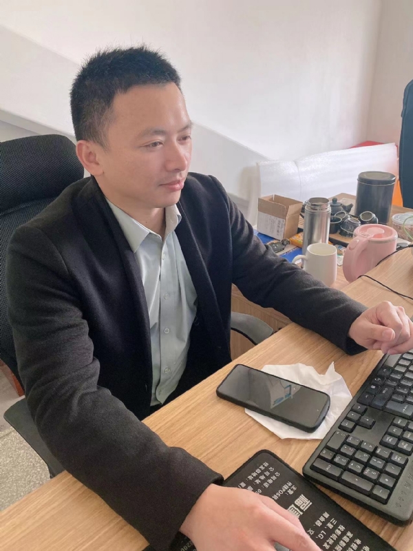 落叶知秋的第一张照片--福建中老年相亲网