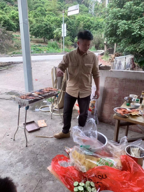 你黑我哟的第一张照片--福建中老年相亲网