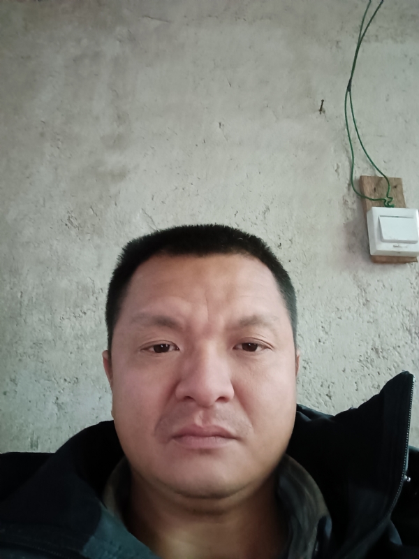 兰成龙的第三张照片--福建中老年相亲网