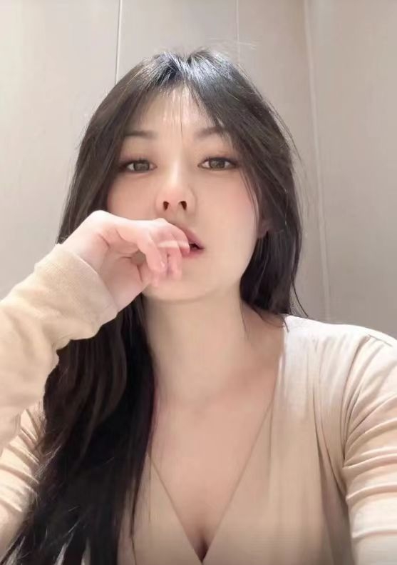 勾人心魂大美人的第一张照片--福建中老年相亲网