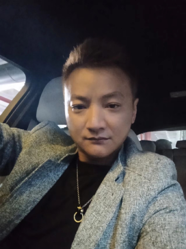 夜、有雨敲窗的第三张照片--福建中老年相亲网