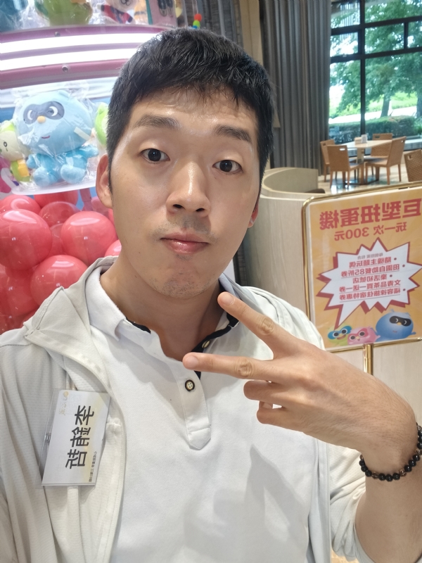 銪哲的第一张照片--福建中老年相亲网